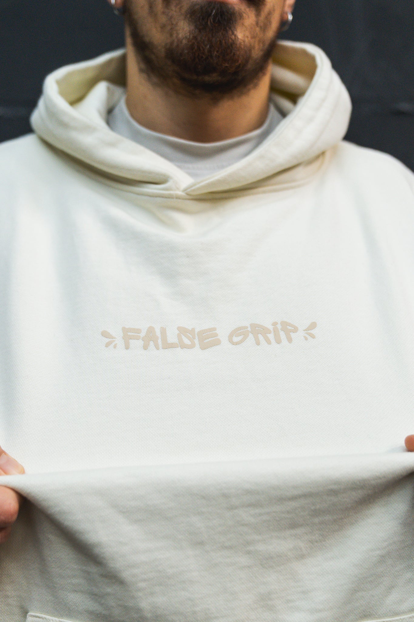 Sudadera Strong to the bone